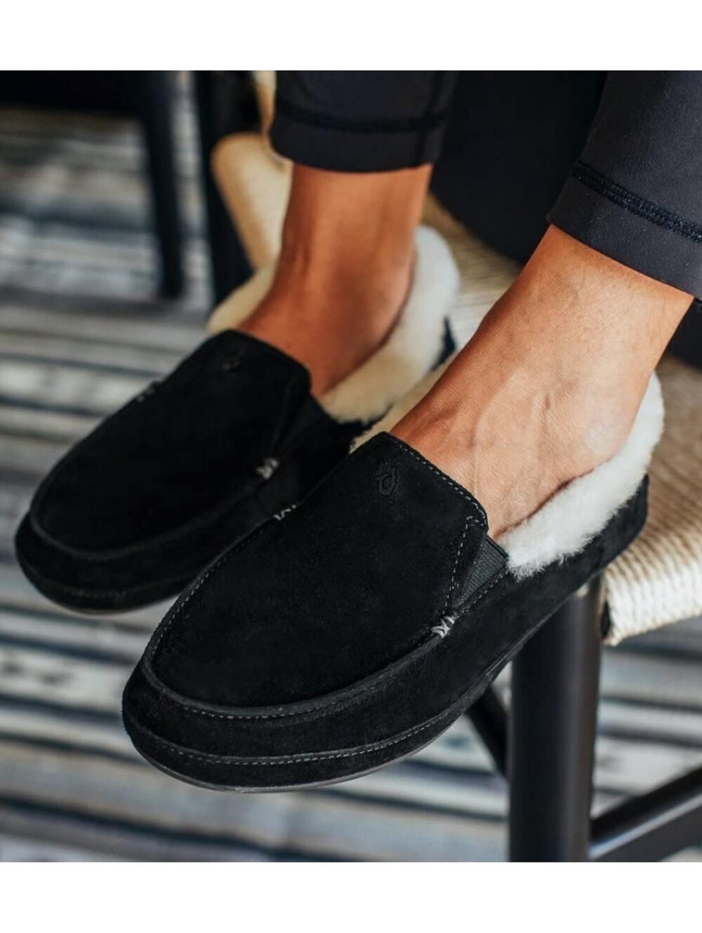 OluKai Ku'una Suede Slippers